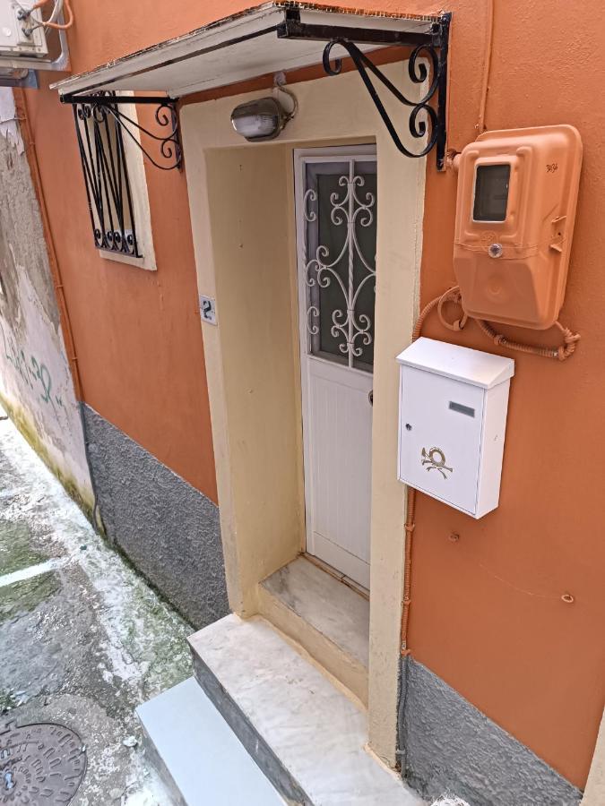 Two-Storey Maisonette Next To The Port Mantouki Ngoại thất bức ảnh